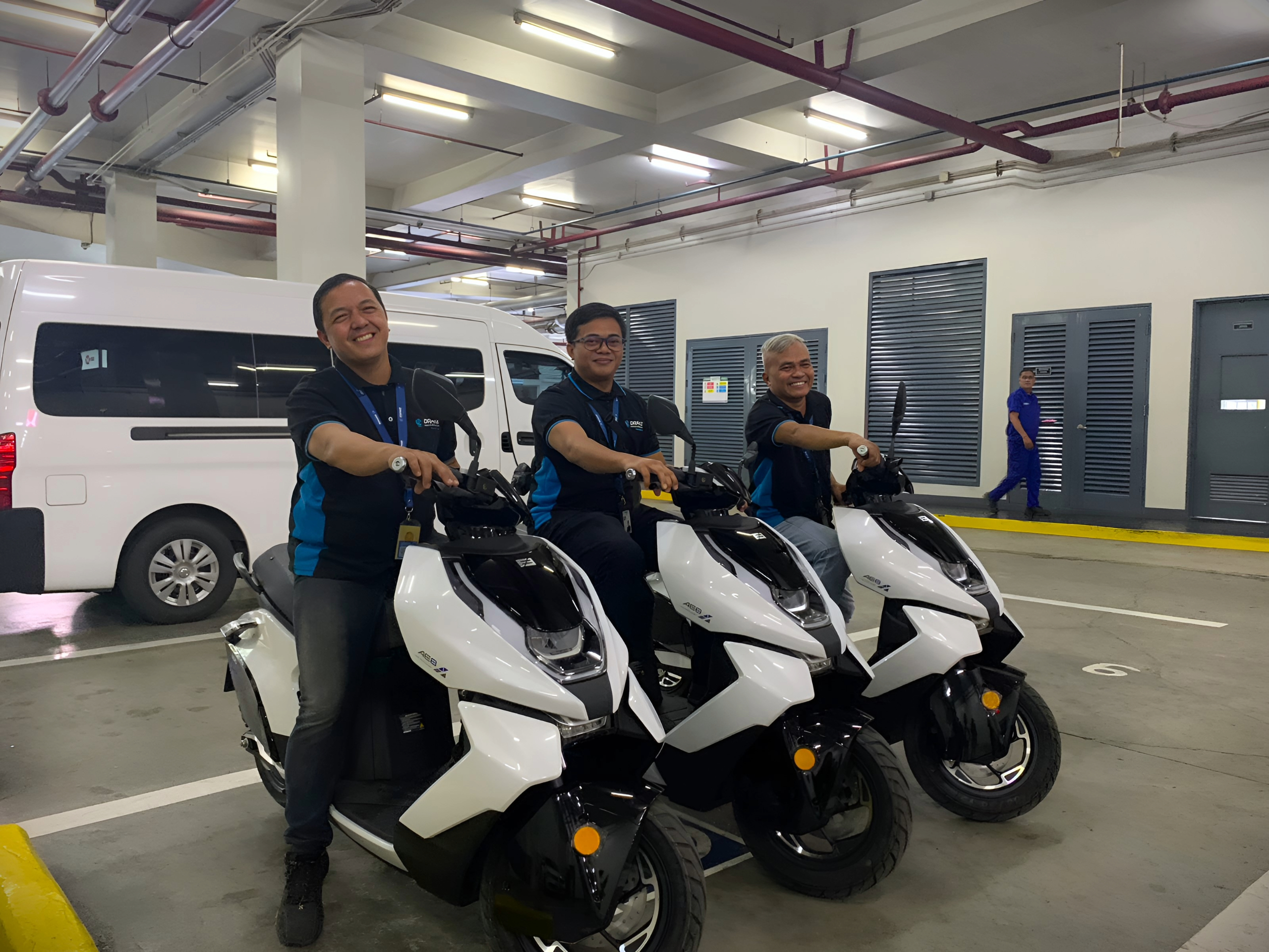 DBSA’s messenger team for global bank transitions to e-motorcycles